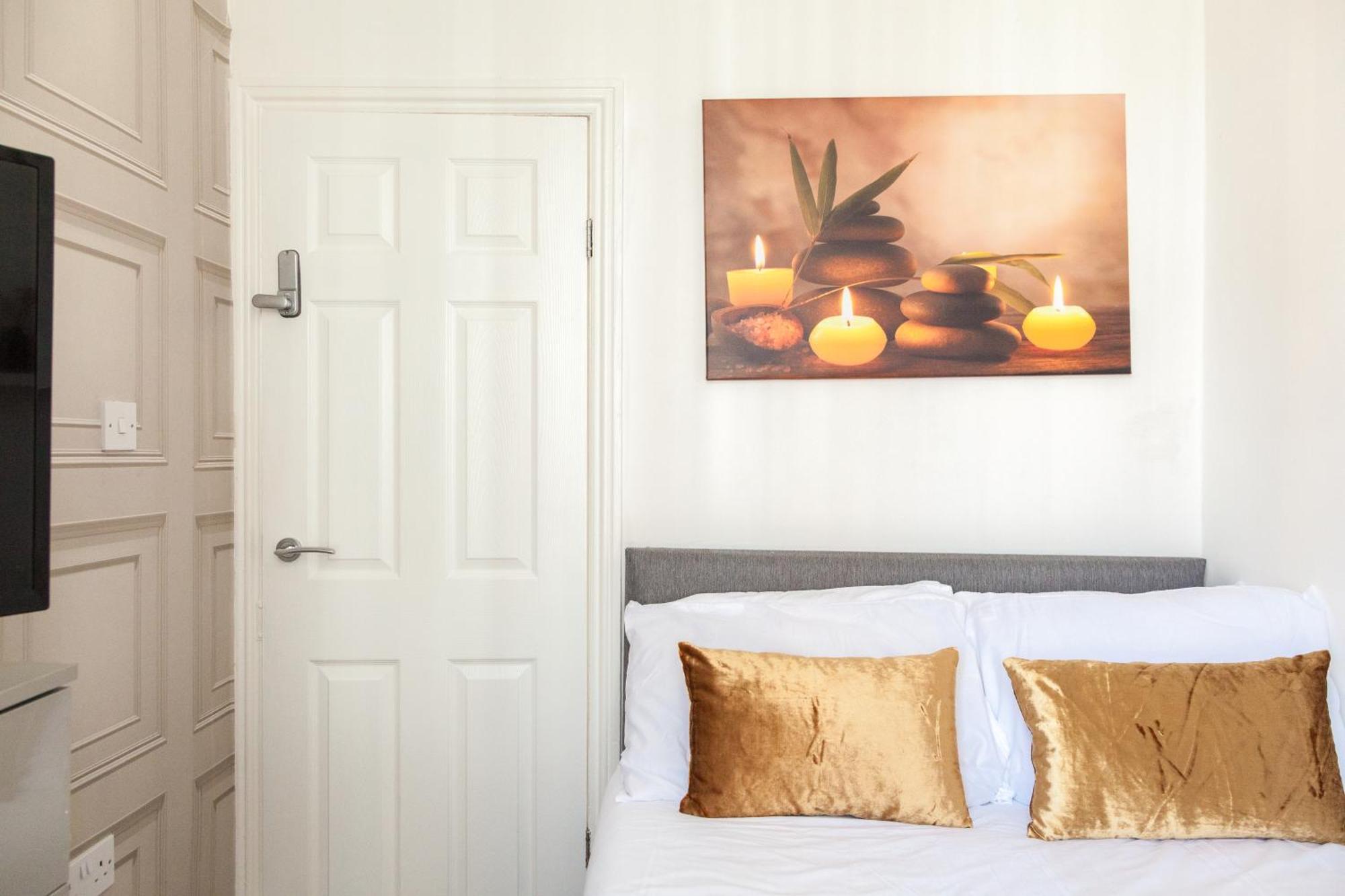 Reduction On Short Stays - Perfect For Large Groups, 8Min Walk To Stadium, Comfy House With Parking Ливърпул Екстериор снимка