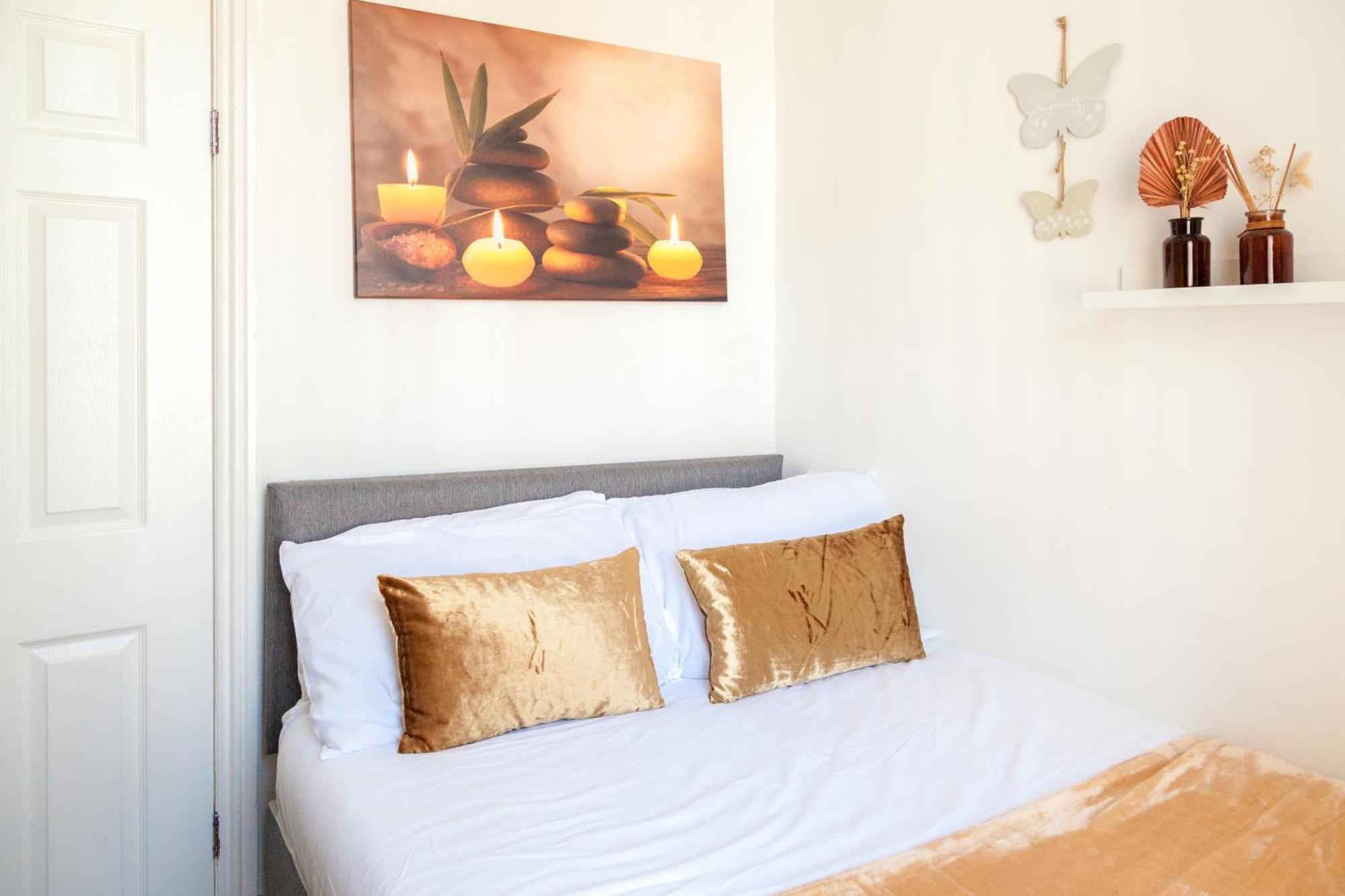 Reduction On Short Stays - Perfect For Large Groups, 8Min Walk To Stadium, Comfy House With Parking Ливърпул Екстериор снимка